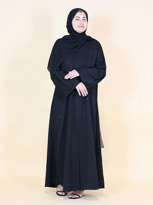 Abaya Fashion in the Middle East: Cultural Influences & Style Variations